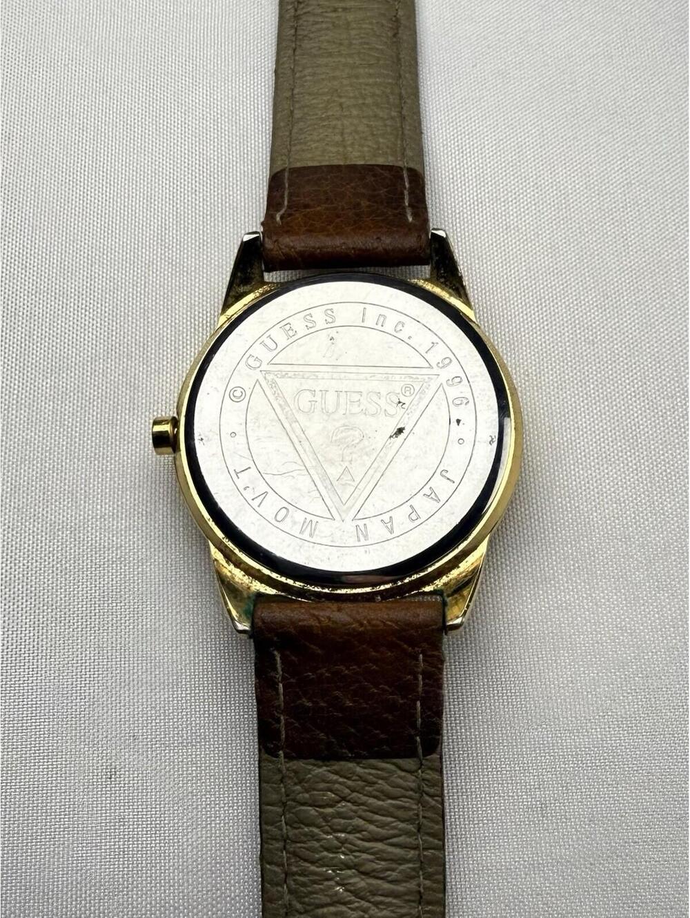 GUESS Vintage VTG Women’s Watch Gold Dial Brown Leather Band Loose Back Plate - Picture 4 of 4